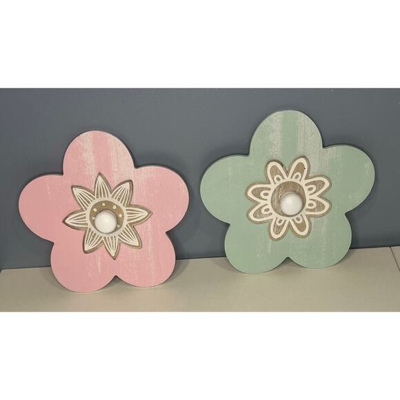 Set of 2 Flower Wall Hooks - Picture 2 of 6